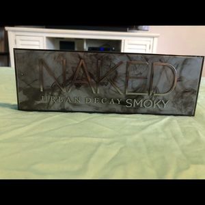 Urban Decay Naked Smokey
